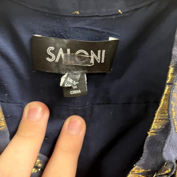 SALONI Tilly Silk Blend Ruffle Shift Dress Medallion Print Navy and Gold Size 8 - Picture 4 of 9